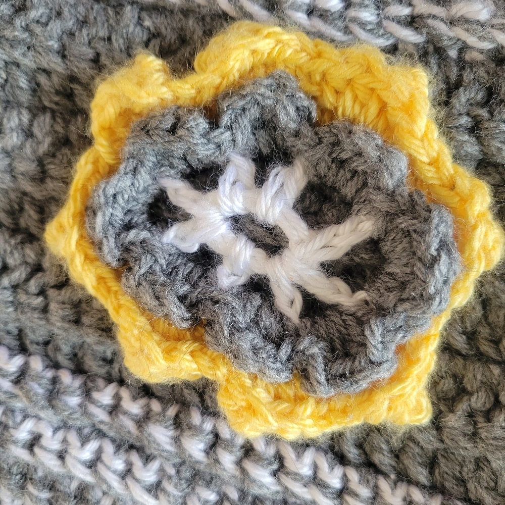 Handmade Crocheted Tote - Picture 6 of 8
